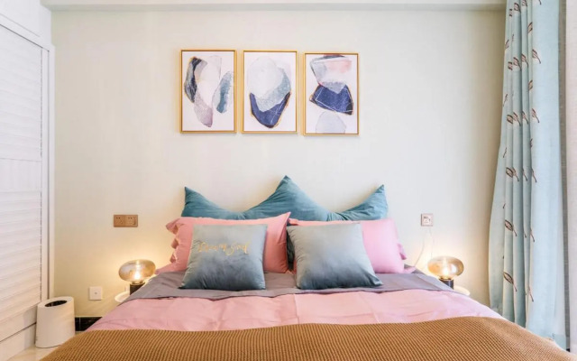 Zhengzhou Zhongyuan·Shenglong square