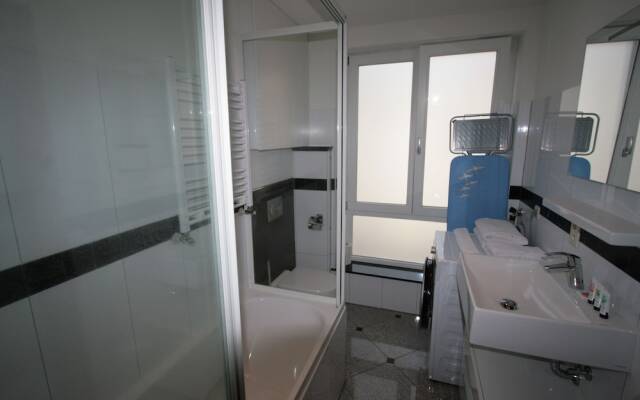 Amosa Liège City Centre Apart Regence 10