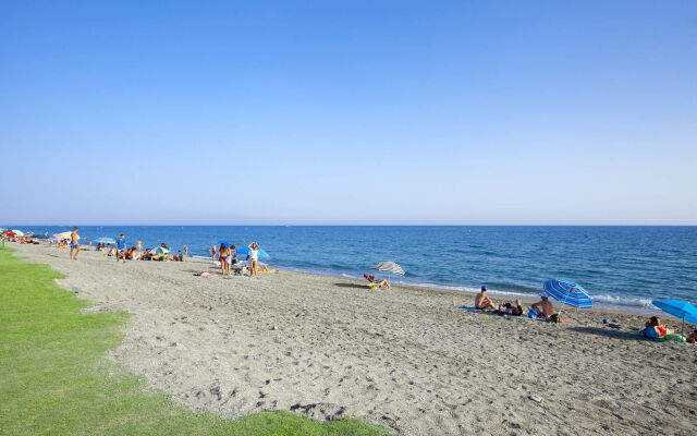 Impressive Playa Granada Golf