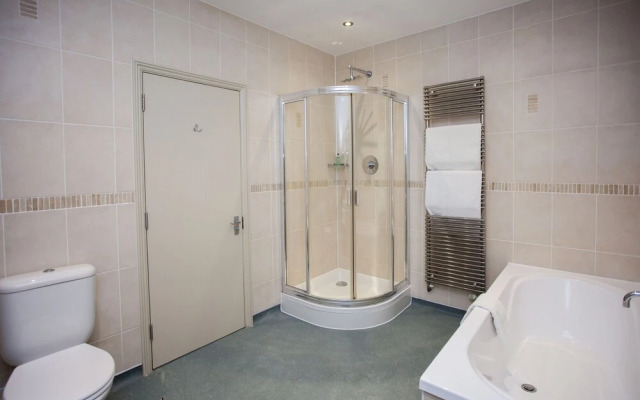 Woodborough Inn