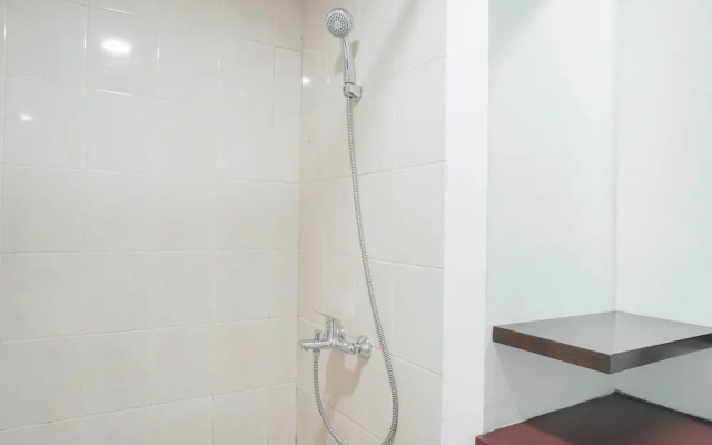 Relax And Comfy Studio At Sahid Metropolitan Apartment