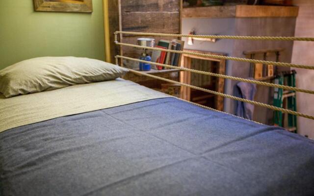 PodShare Los Feliz - Hostel