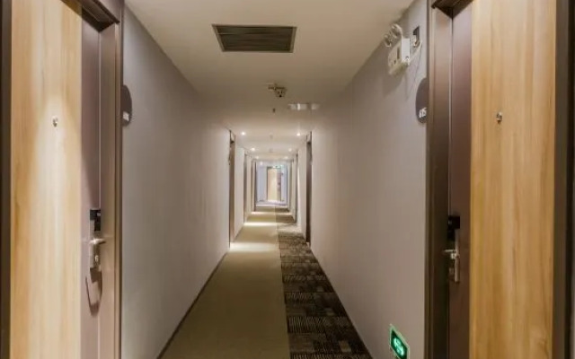 Homeinn Hotel (Shanghai Ninth People's Hospital Fengcheng Branch)