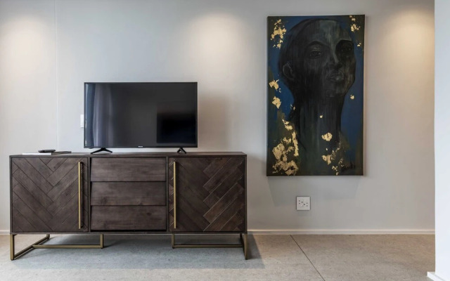 303 The Cosmopolitan Luxury at its best