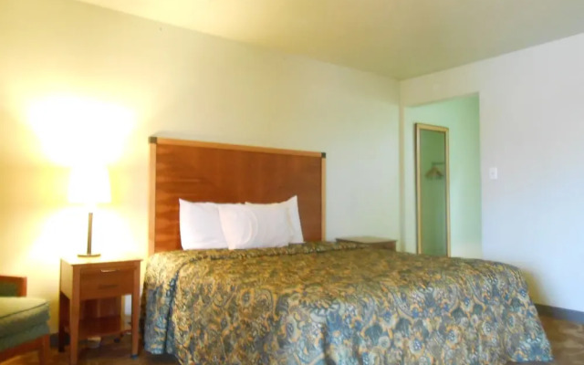 Airport Inn Downtown