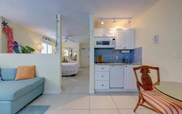 2 Bedroom Waterfront Pool Side!