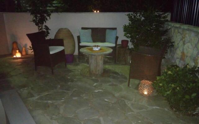 Amelia's house
