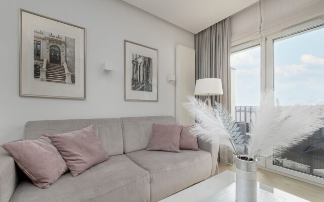 Żwirki Apartment Łódź by Renters