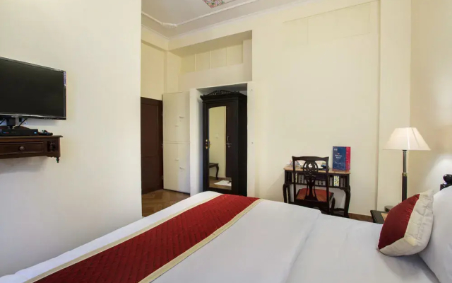 OYO 384 Hotel Noble House