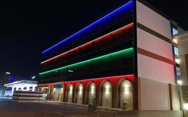 Philly Inn & Suites Hotel