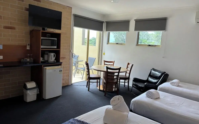 Caboolture Riverlakes Motel
