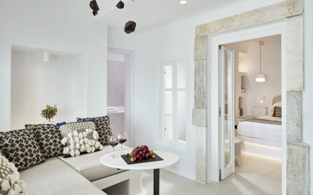 Cosmopolitan Suites