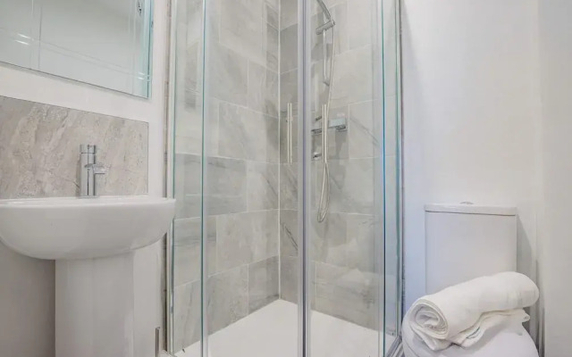 Host Stay Shaw Street Suite