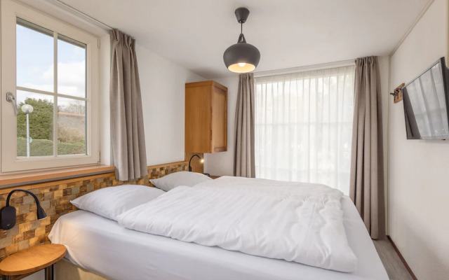 Bungalow in Veluwe With Sauna & Nature Views