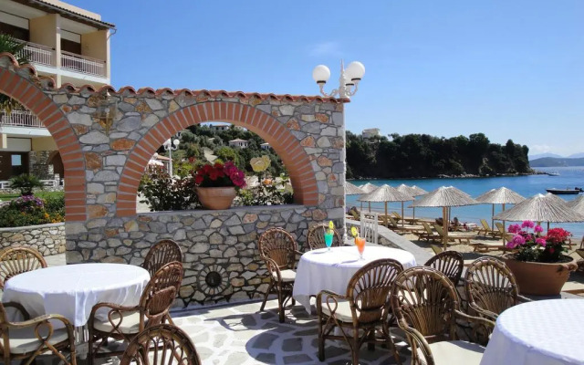 Esperides Beach Hotel