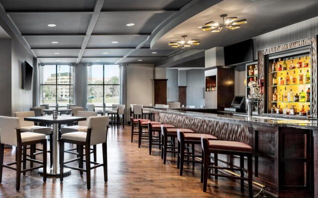Sheraton Toronto Airport Hotel & Conference Centre