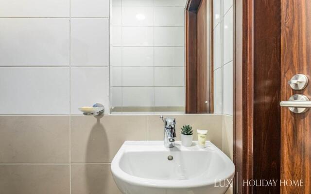 LUX - Opulent Island Suite 5