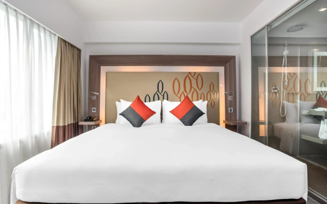 Hilton Garden Inn Bangkok Silom