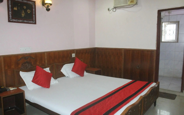 Hotel Heera – Guest Rooms – Kolkata