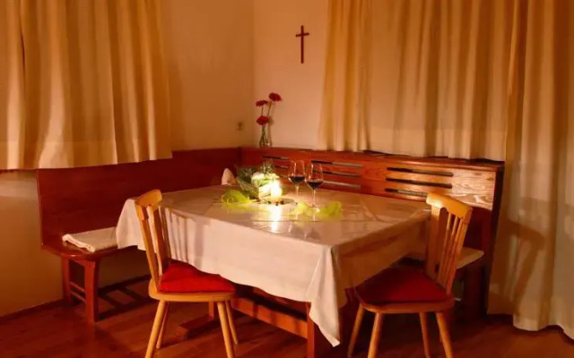 Ferienwohnung Delvai Maria