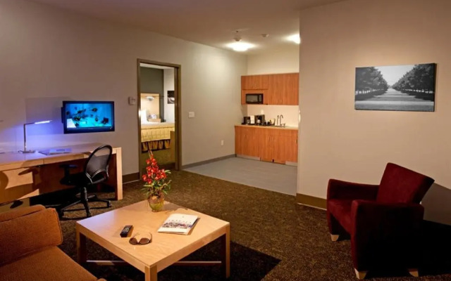 Spark by Hilton Artesia