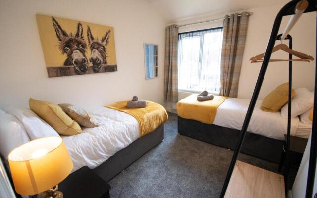 Ideal Lodgings in Bury