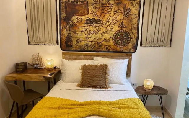 Studio 27 Colonial