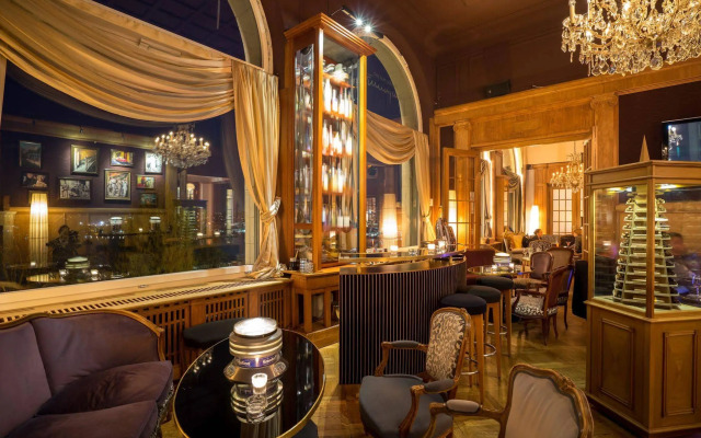 Penthouse by Art Deco Hotel Montana