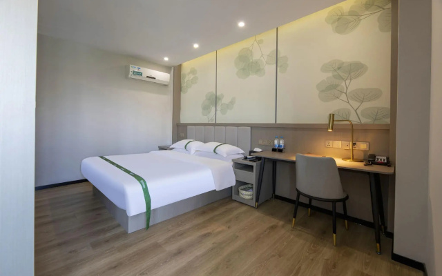GreenTree Inn Nantong Rugao Zhongjiaomeilu City Express Hotel