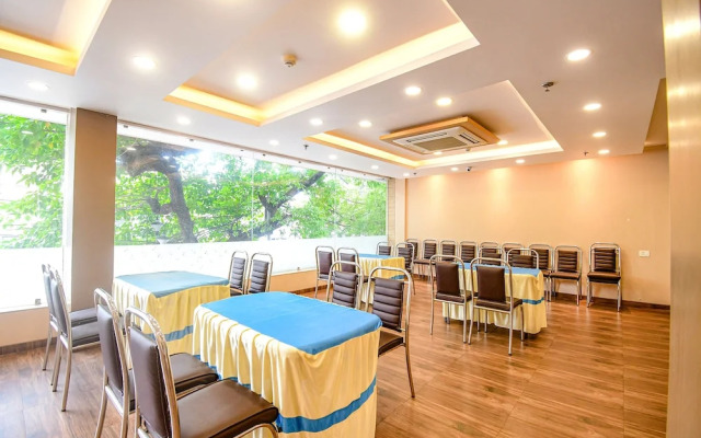 Capital O 64937 Stay Inn International Sealdah