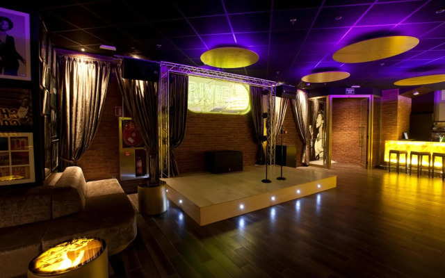 Riviera Beachotel - Recommended for Adults