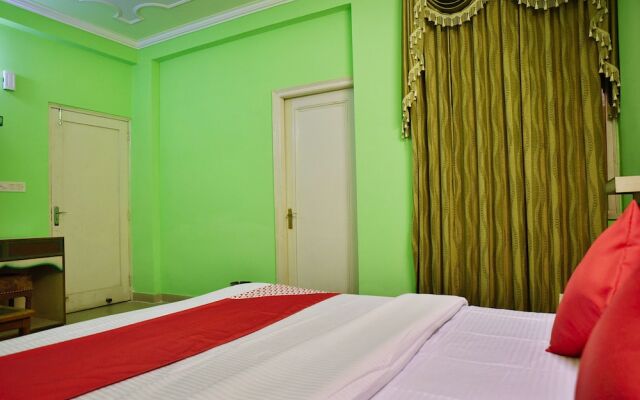 OYO 10752 Hotel Sitara International