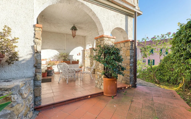 Timeless Escape Villa - Garden and Sea