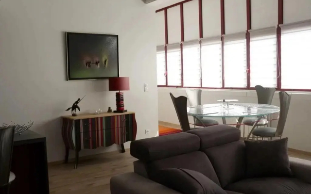 Luxurious 65M2 Appartment In Front Of The River