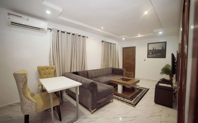 247 Luxury Apartment