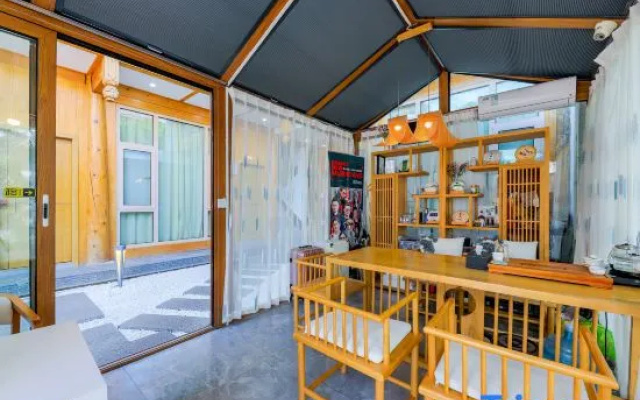 Anyu·Meetyou Xiaoyin Lakeside Residence Holiday Meisu (Lijiang Ancient City North Gate Branch) – Hotel Rooms – Lijiang