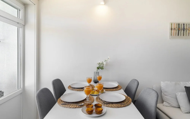 Study & Surf Carcavelos 1-Bed By Beach & Nova Sbe