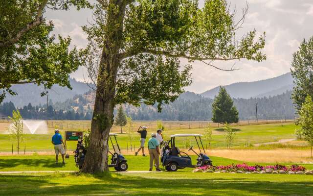 Fairmont Hot Springs Resort