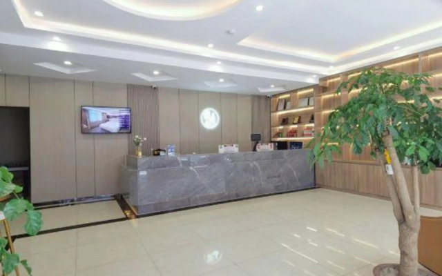 Qingman Light Luxury Hotel (Linping Qiosi Subway Station)