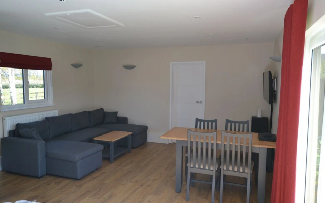 The Chiltern Lodges at Upper Farm Henton