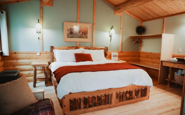 Tonglen Lake Lodge