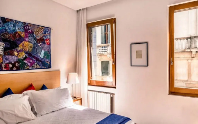 San Severo Bright Stylish Apartments Canal View