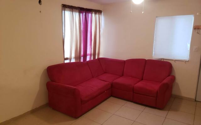 Comfortable Apartment, Secure and Private Complex, With Perimeter Fence