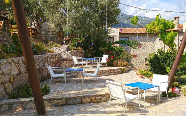 Zephyros Hotel