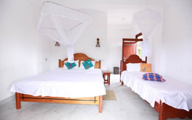 Yoho Cloud Castle Homestay