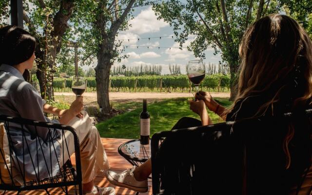 Lodwine Lodges
