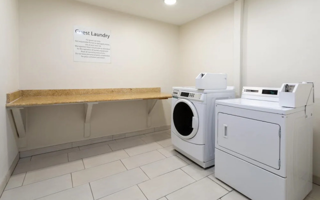 Holiday Inn Express & Suites Marana