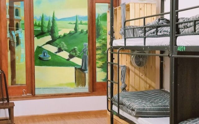 Esme Homestay Hostel
