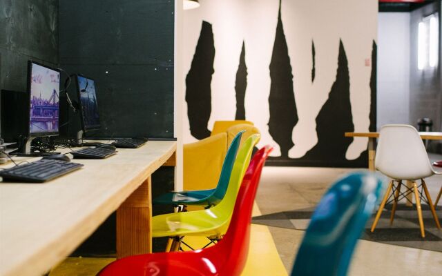 The Local - Hostel