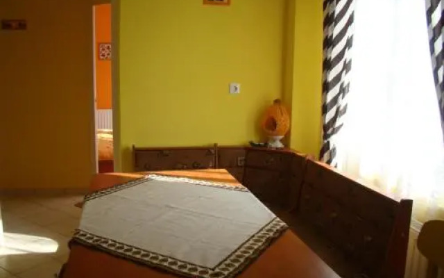 Sárgarigó Vendégház